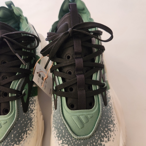 Adidas Trea Young 3 Basketball Sneakers - Picture 5 of 12